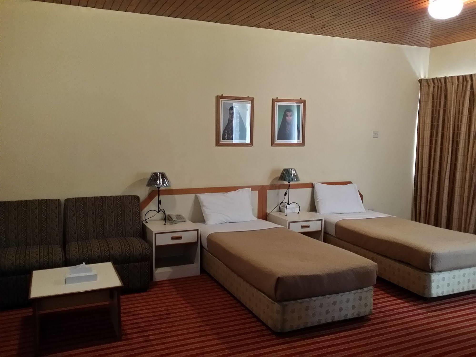Atlas Hotel Манама Екстериор снимка